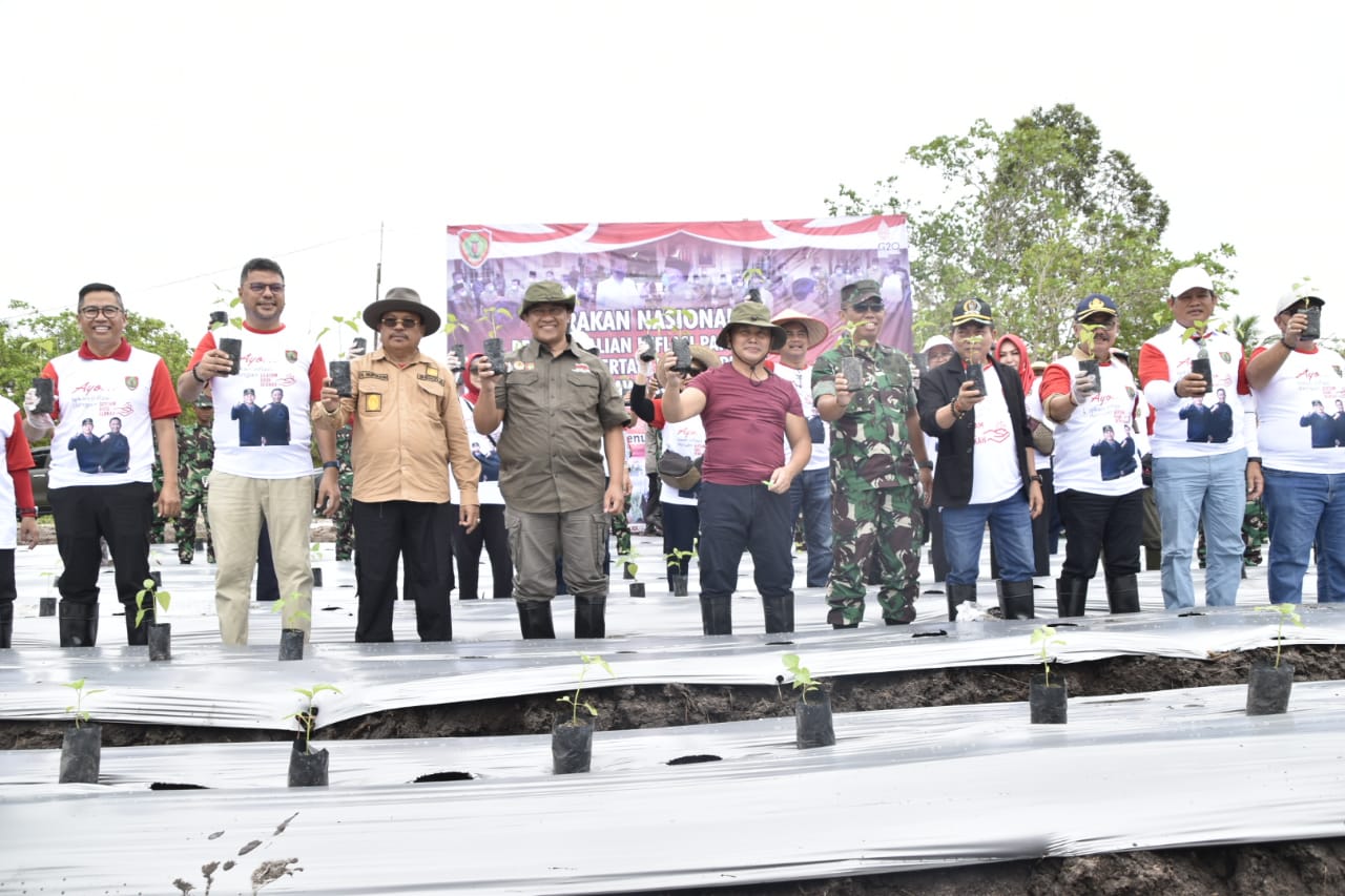 Gubernur Kalteng Pimpin Aksi Gerakan Tanam Bawang Merah Dan Cabai