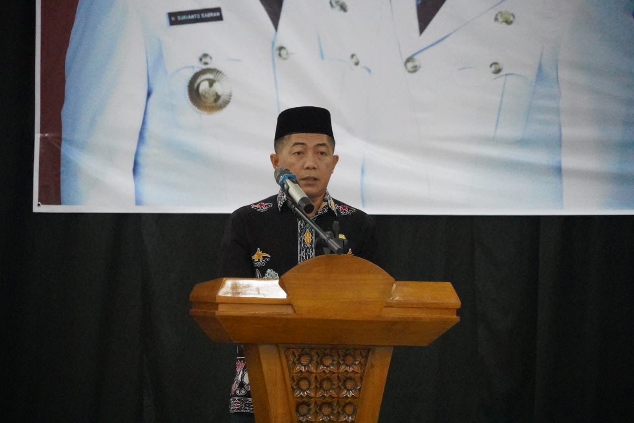 Kepala Dinkes Prov. Kalteng Suyuti Syamsul Buka Secara Resmi Monitoring dan Evaluasi Usaha Kesehatan Sekolah