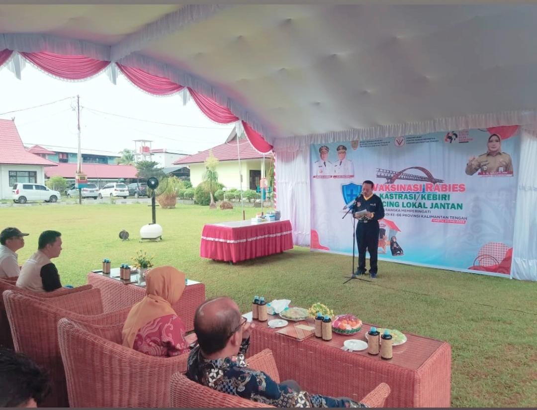 Dinas TPHP Prov. Kalteng Bekerja Sama Dengan Perhimpunan Dokter Hewan Indonesia Laksanakan Vaksinasi Rabies dan Kastrasi/Kebiri Kucing Lokal Jantan Gratis