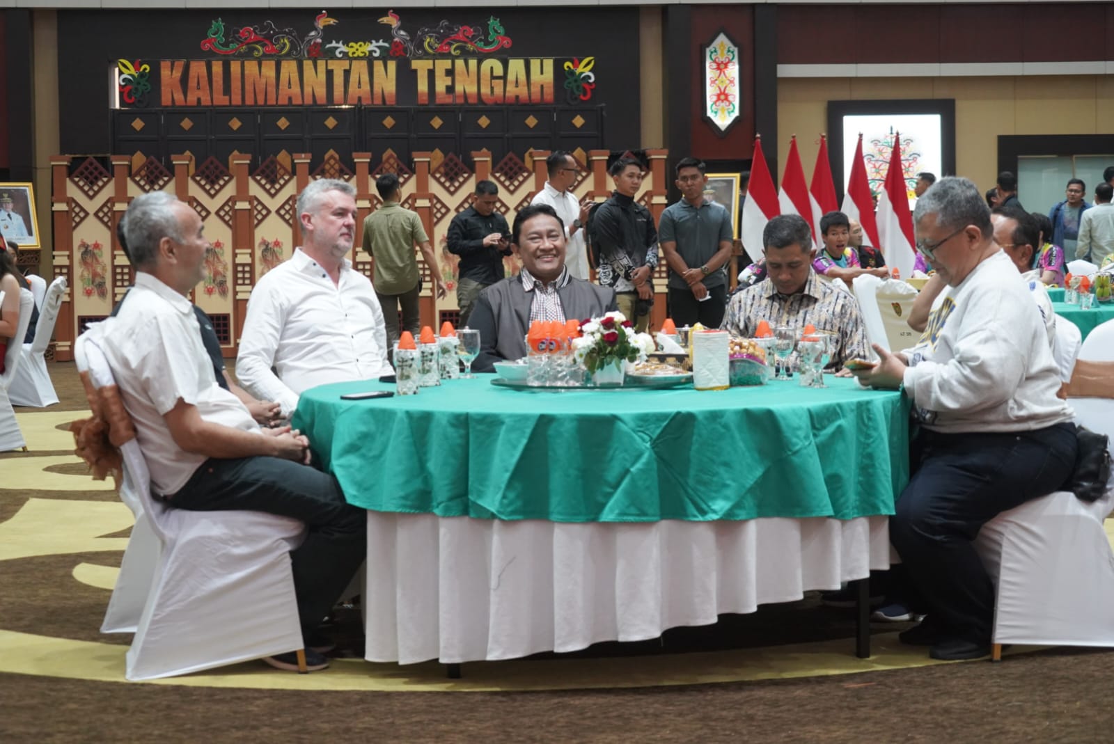 Wagub Kalteng Edy Pratowo Hadiri Acara Ramah Tamah dan Jamuan Santap Malam Bersama Riders UCI MTB Elimination Cup 2024