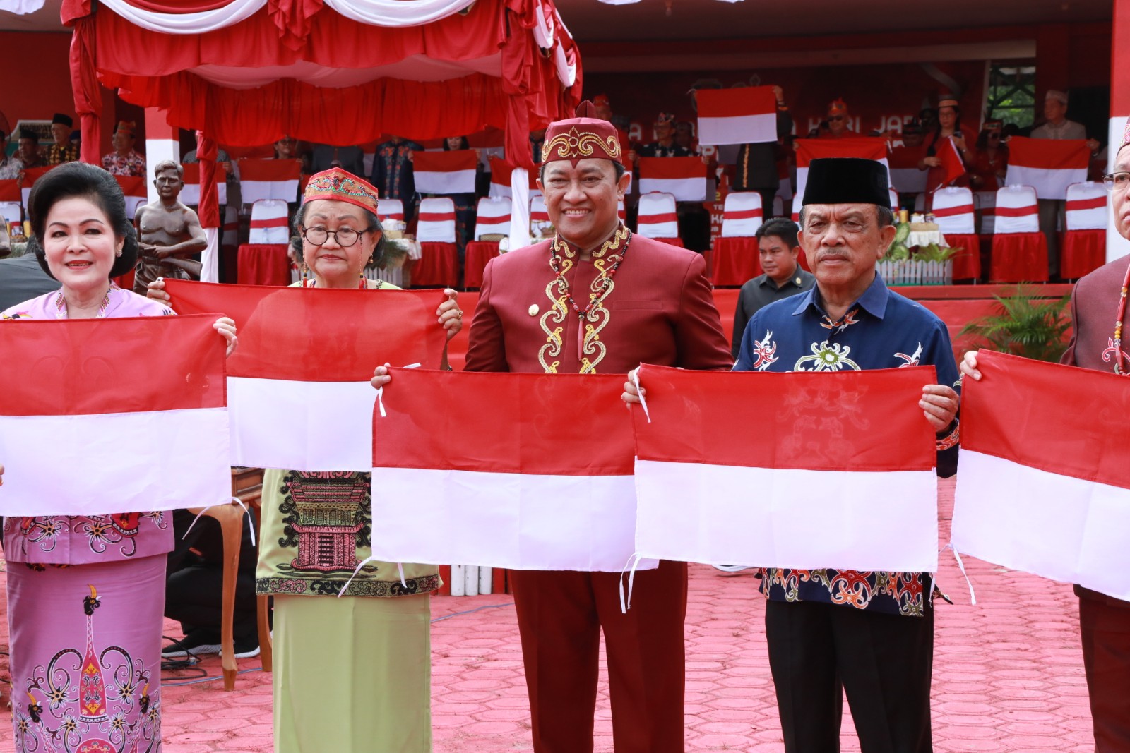 Wagub Kalteng Edy Pratowo Pimpin Upacara Peringatan Hari Jadi Ke-21 Kabupaten Katingan