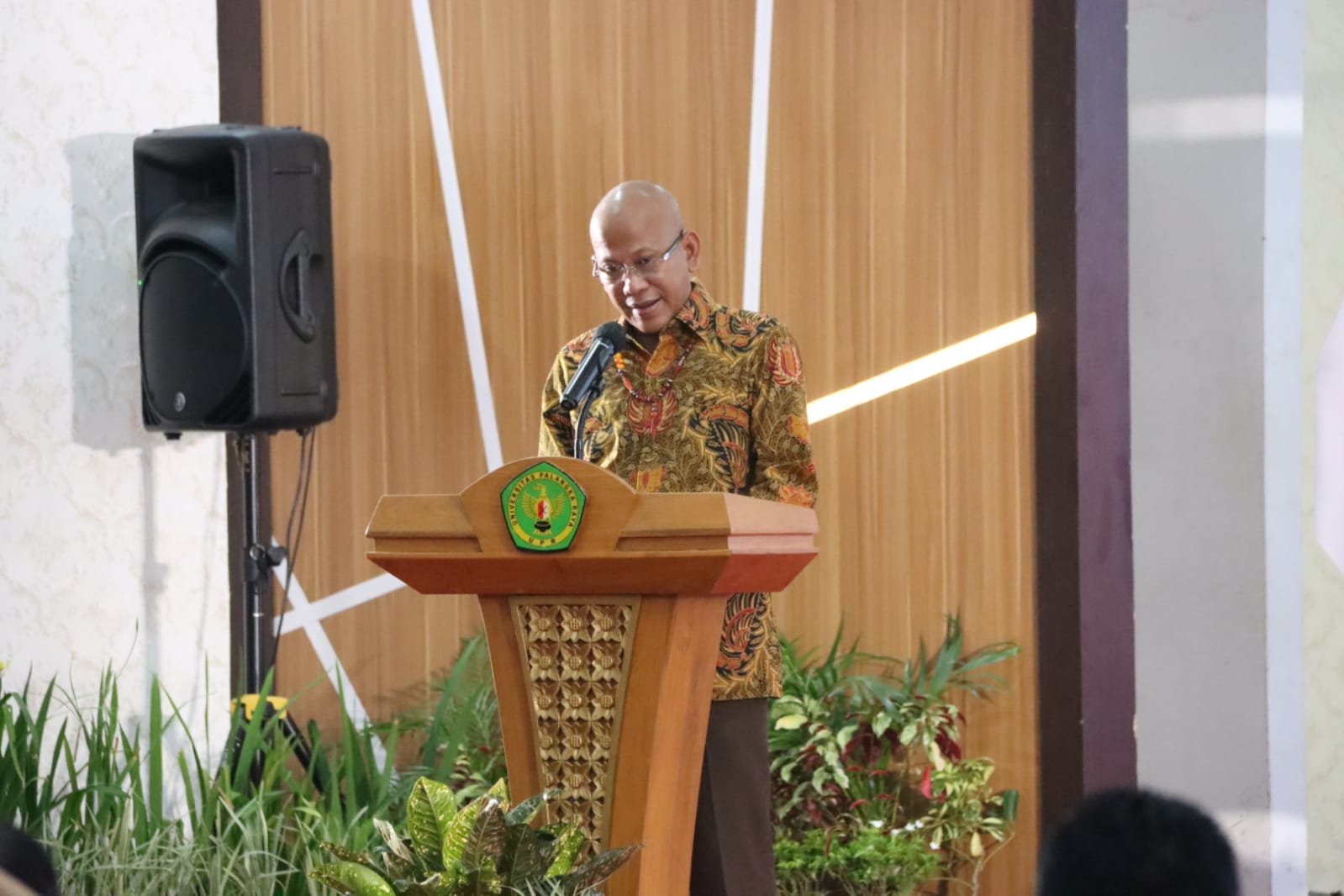 Wagub Kalteng Hadiri Kuliah Umum dan Bedah Buku Aldera Yang Digelar Oleh UPR