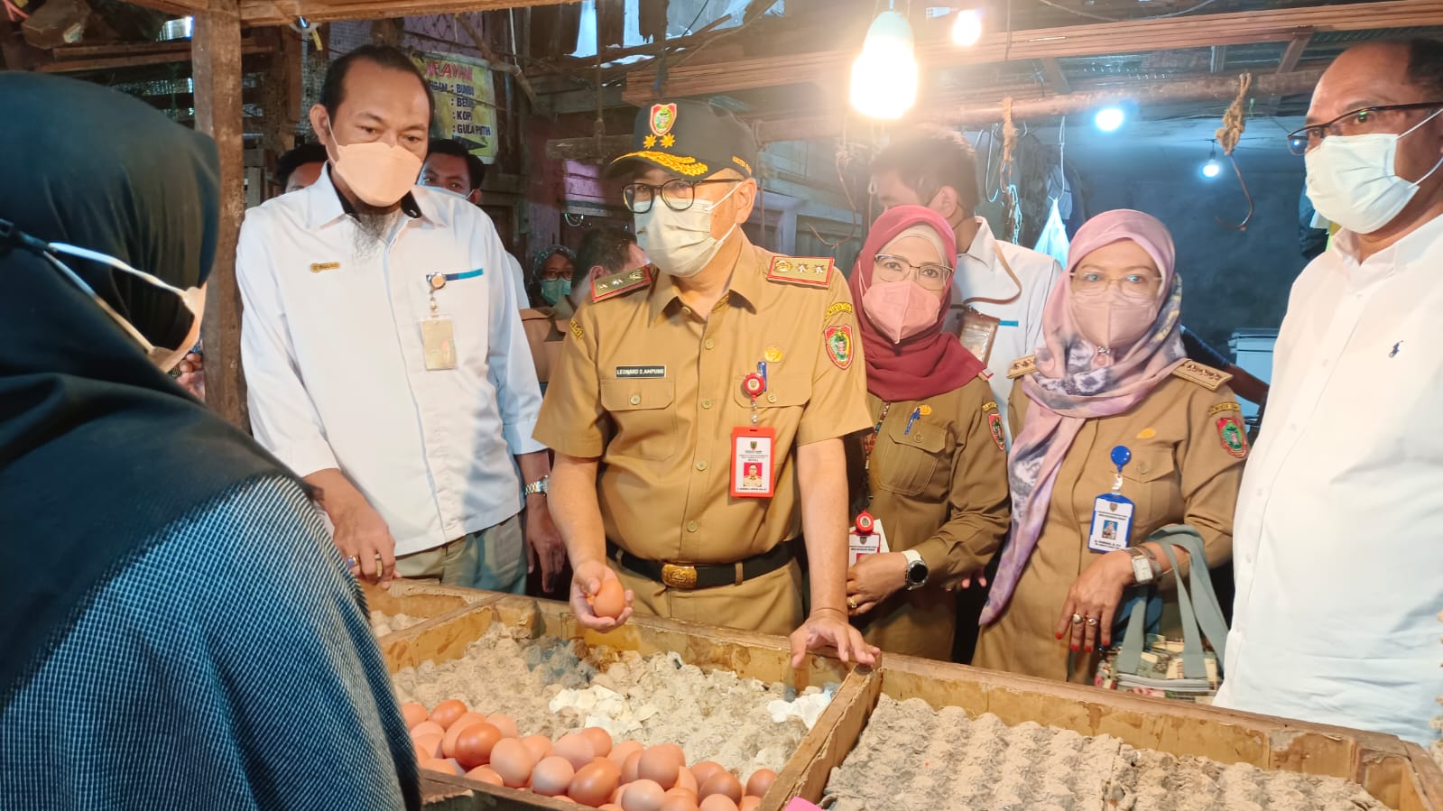 Tim Satgas Pangan Dan TPID Prov. Kalteng Turun Sidak Ke Pasar Besar