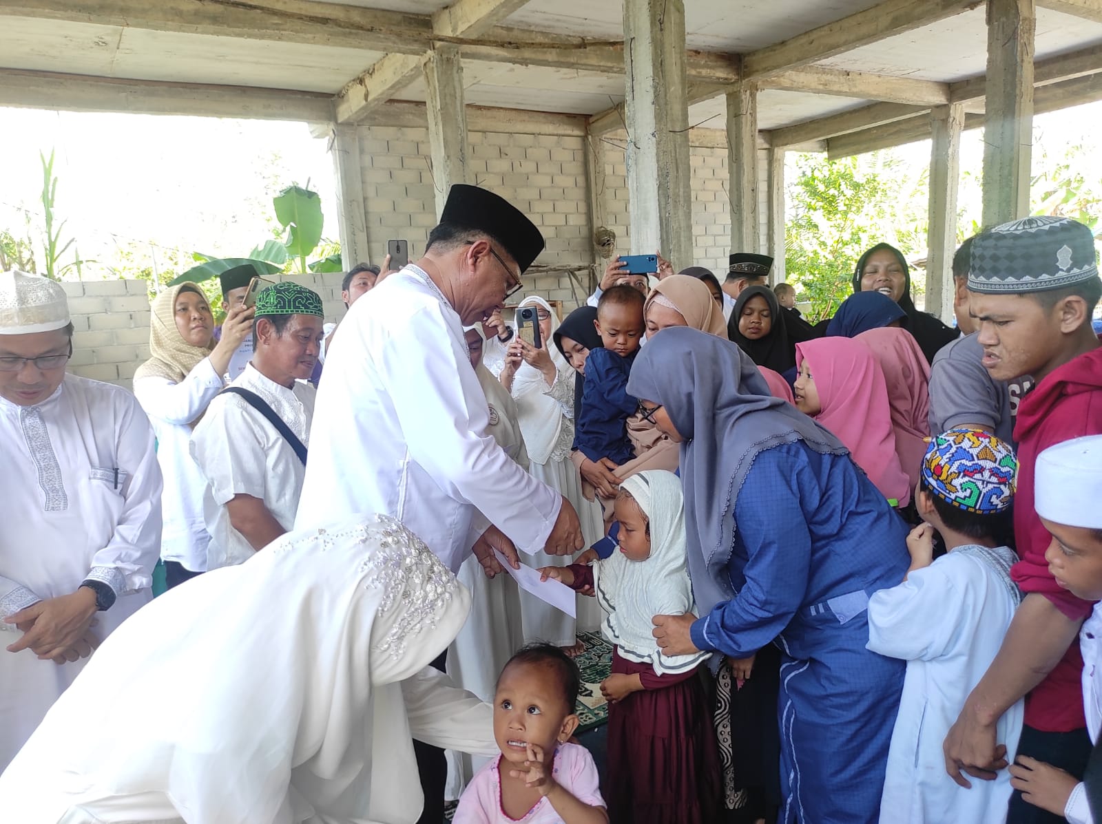 Majelis Talim Assamkiyah Dislutkan Santuni 241 Anak Yatim Panti Asuhan Nurul Sholihin