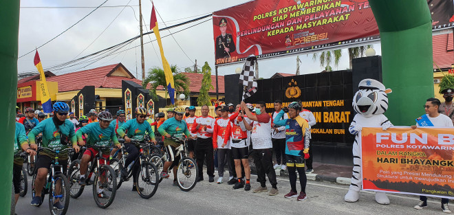 Fun Bike Dalam Rangka Peringatan Hari Bhayangkara ke-76