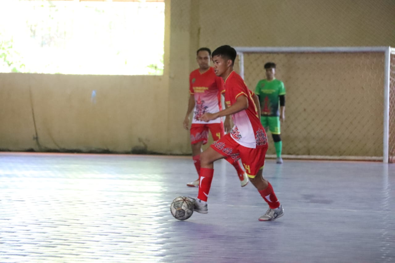 Berhasil Masuk Semifinal, Sahli Suhaemi Apresiasi Atlet Futsal Provinsi Kalteng yang Berlaga Pada PORNAS XVI KORPRI 2023