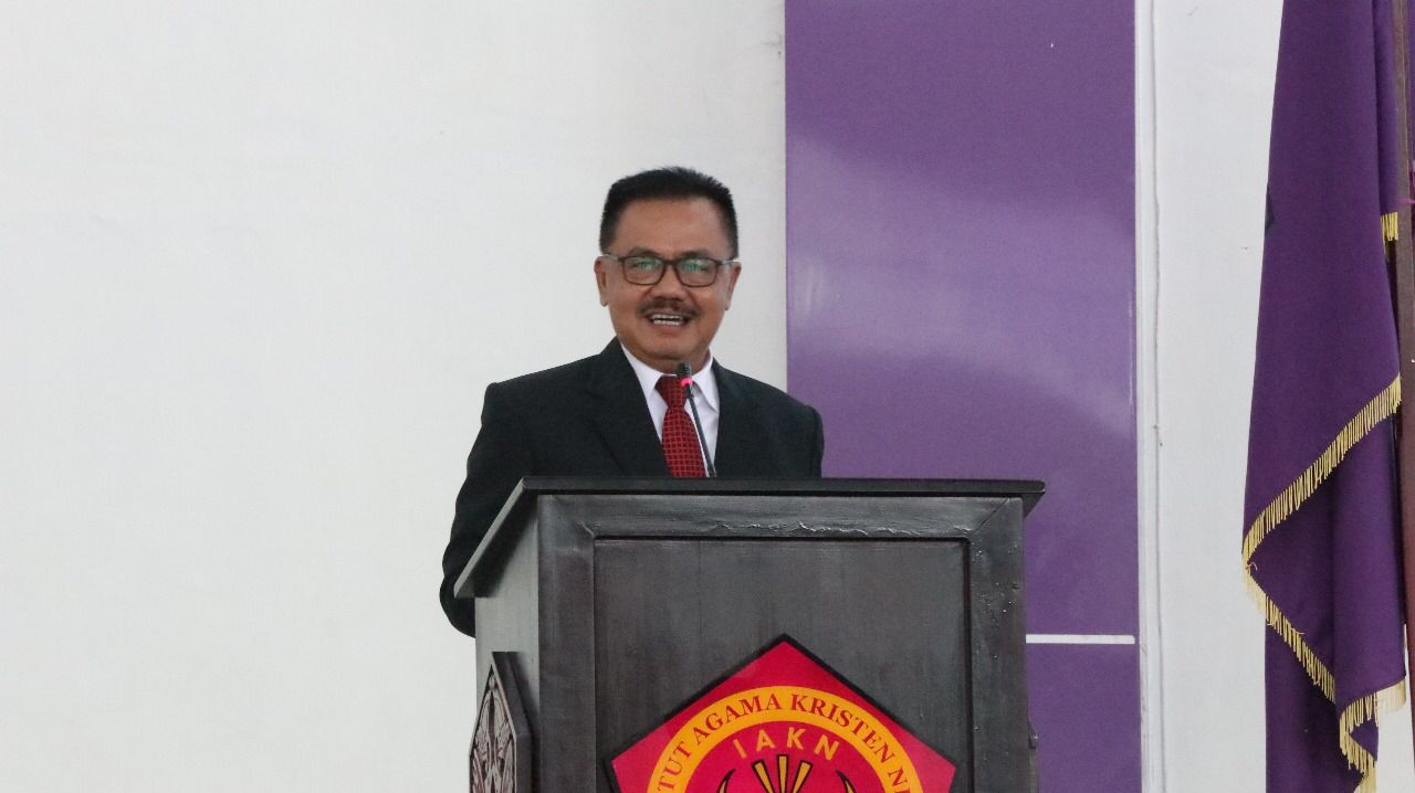 Sahli Herson B. Aden Hadiri Wisuda Sarjana XVII dan Pasca Sarjana IV Institut Agama Kristen Negeri