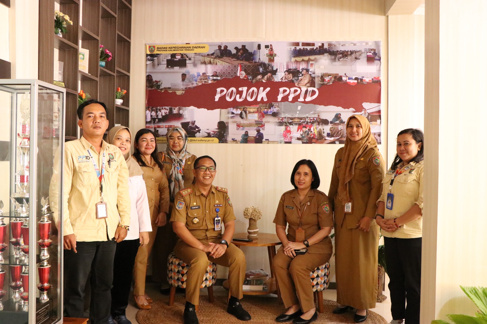 Badan Kepegawaian Daerah Prov. Kalteng Terima Kunjungan Diskominfosantik Prov. Kalteng