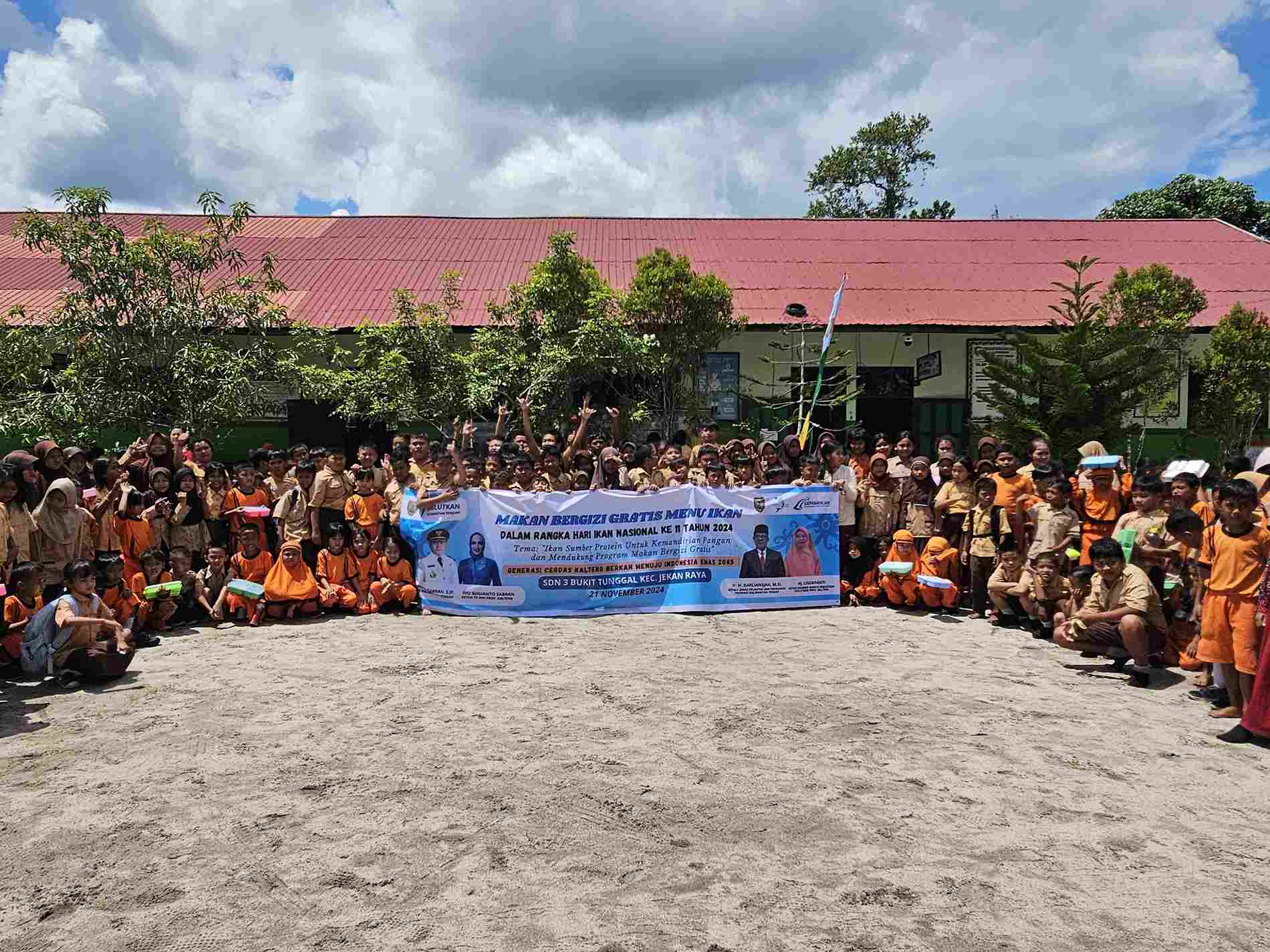 Pemprov Kalteng Melalui Dislutkan Laksanakan Pemberian Makan Bergizi Gratis Menu Ikan