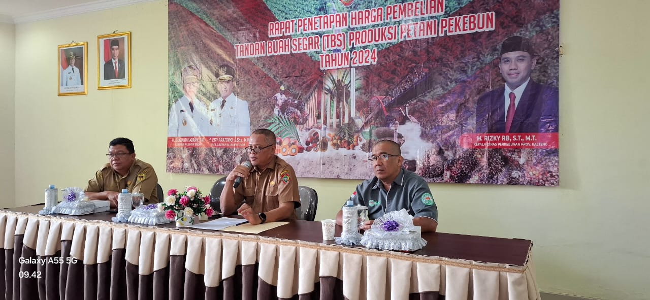 Disbun Prov. Kalteng Gelar Rapat Penetapan Harga Pembelian TBS Kelapa Sawit Produksi Pekebun Periode I Bulan November 2024