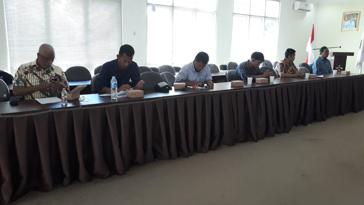 Disbun Kalteng Gelar Rapat Penetapan Harga TBS Kelapa Sawit Produksi Pekebun