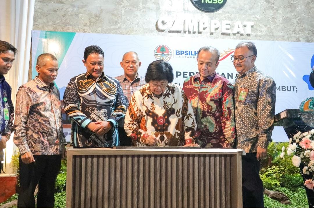 Menteri LHK Resmikan Pusat Informasi Standar dan IPTEK Gambut Camppeat KHDTK