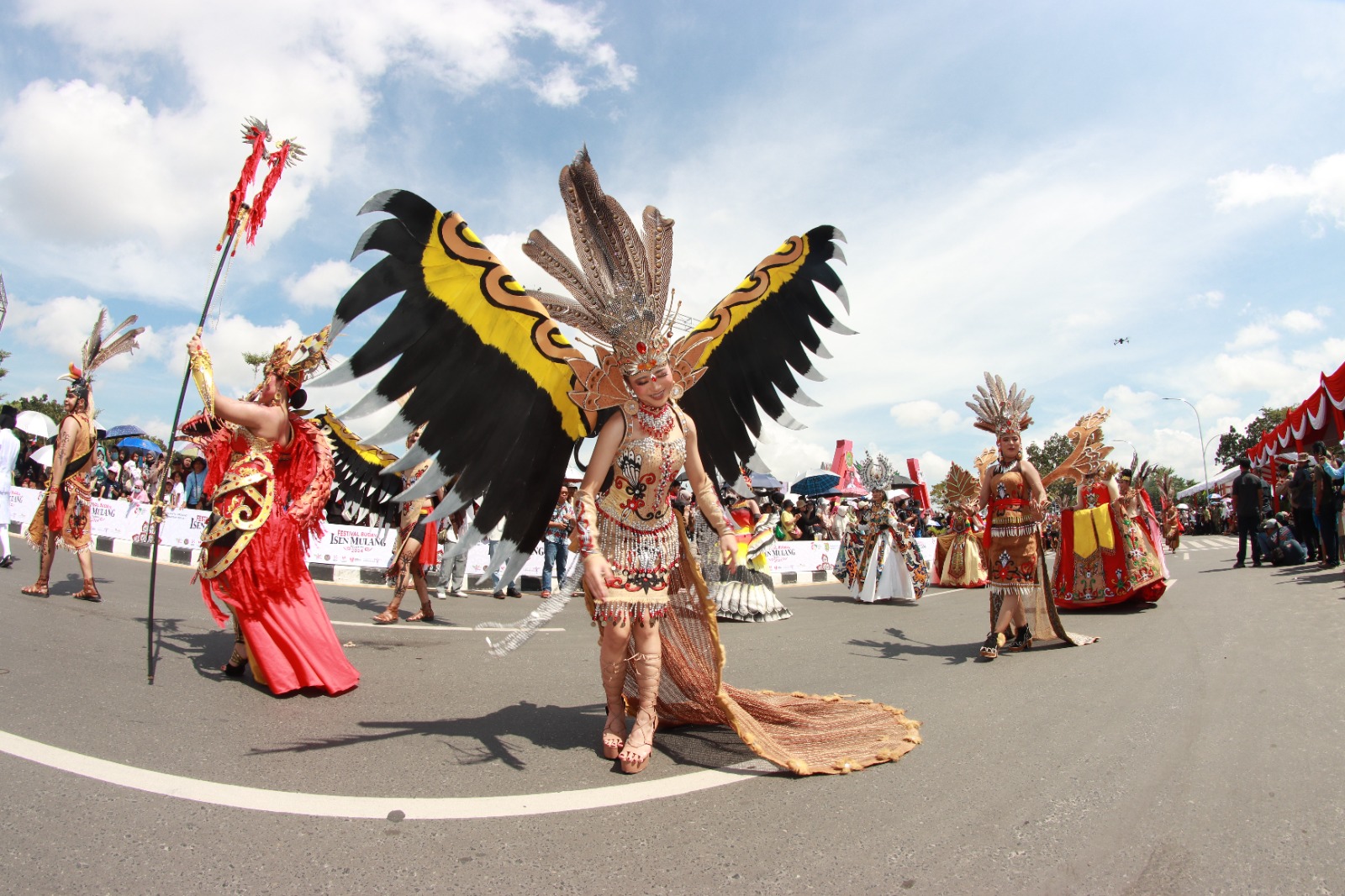 Gubernur Kalteng Sugianto Sabran Buka Festival Budaya Isen Mulang (FBIM) dan Festival Kuliner Nusantara Tahun 2024