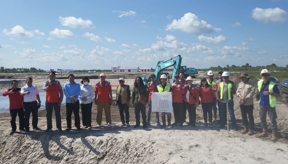 Kepala Dislutkan Prov. Kalteng Jelaskan Progress Pekerjaan Pembangunan Shrimp Estate yang Sudah Dilaksanakan