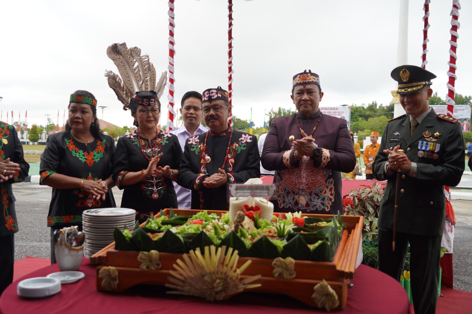 Wagub Kalteng Edy Pratowo Jadi Inspektur Upacara Hari Jadi ke-22 Kabupaten Gunung Mas