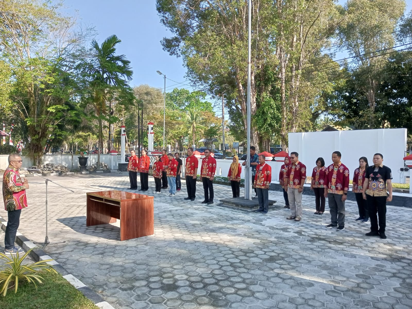 Badan Kesbangpol Prov. Kalteng Lakukan Penandatanganan Pakta Integritas dan Pengucapan Ikrar Netralitas Pegawai Aparatur Sipil Negara