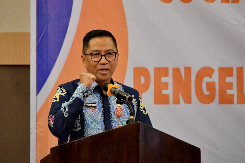 Kepala Bappedalitbang Leonard S. Ampung Buka Sosialisasi Persiapan Pembentukan TKPSDA Wilayah Sungai Kahayan