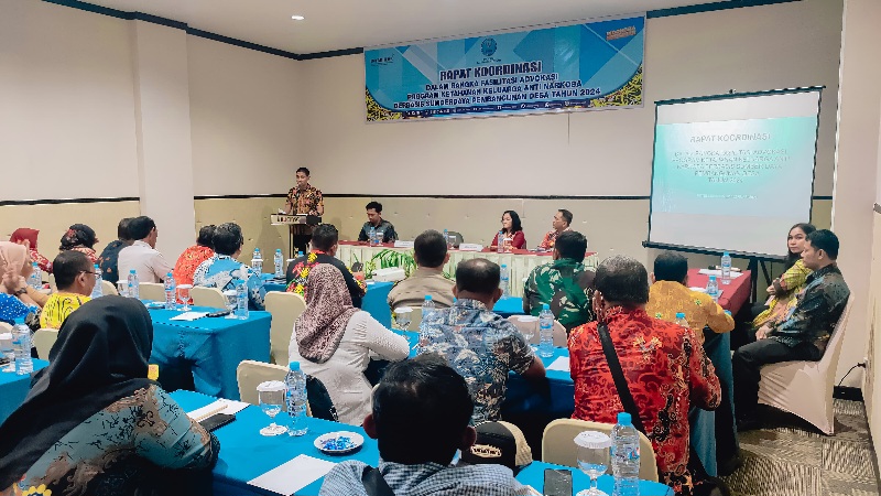 Badan Kesbangpol Prov. Kalteng Sampaikan Materi Tentang Peran Pemerintah Daerah Dalam Optimalisasi Pelaksanaan Program Desa Bersih Narkoba