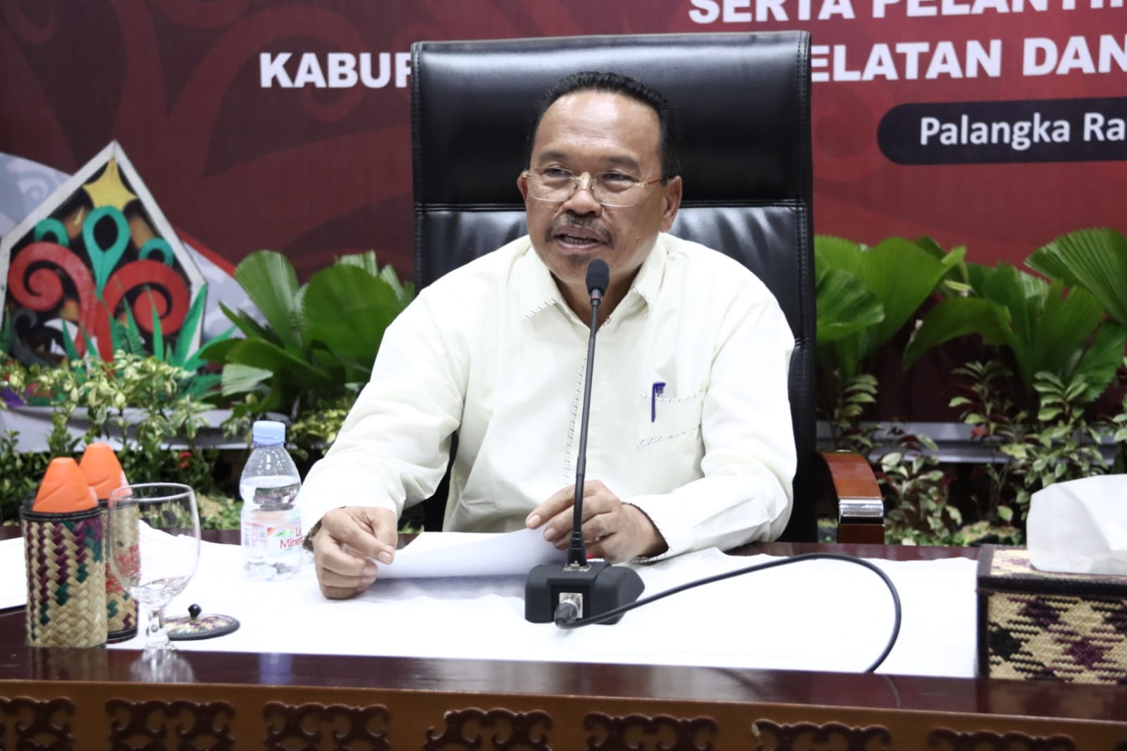 Sekda Prov. Kalteng Sampaikan Perihal Penundaan Pelantikan Penjabat Bupati Barito Selatan dan Penjabat Bupati Kotawaringin Barat