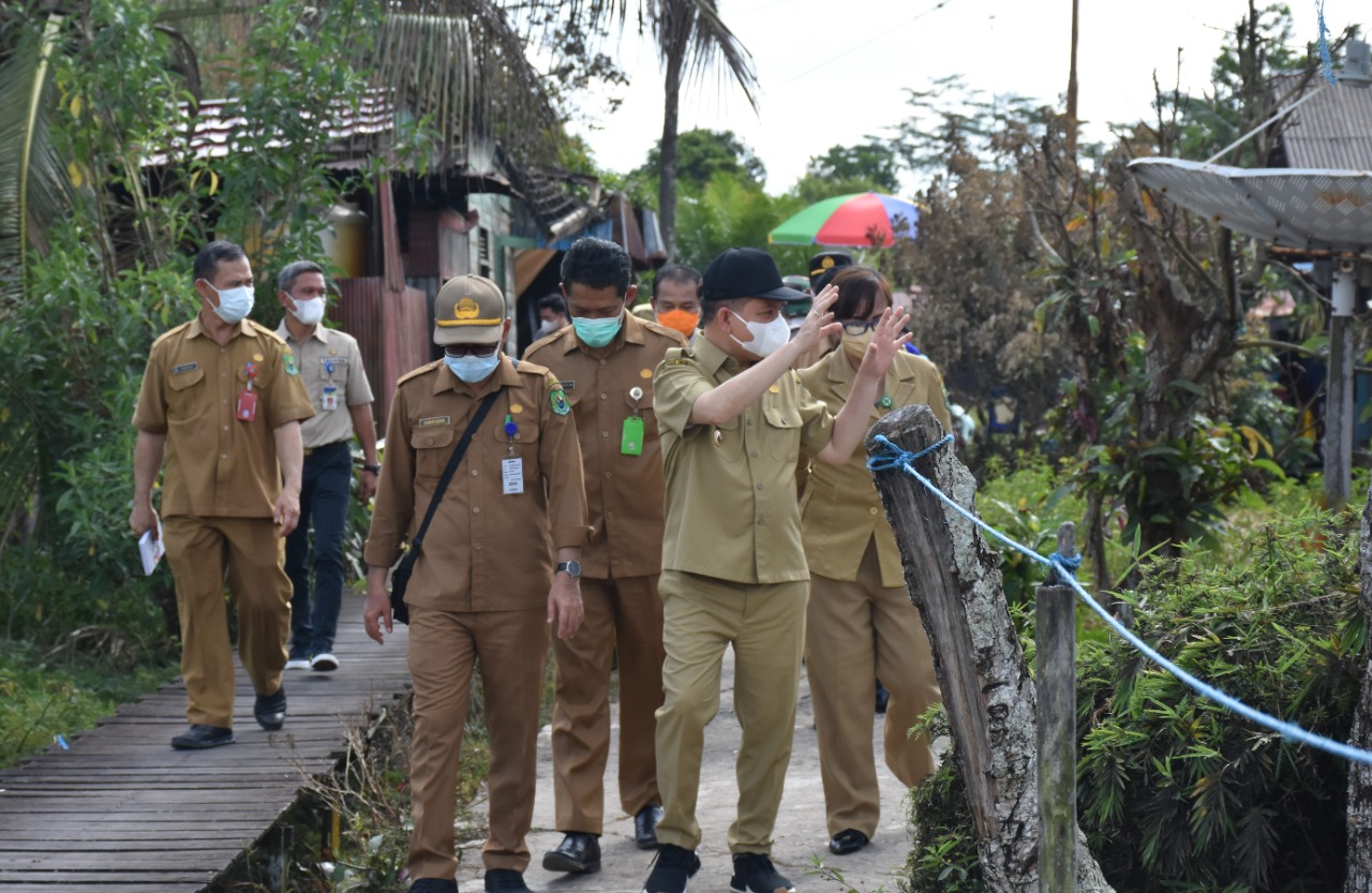 Bupati Kapuas Himbau Masyarakat Agar Selalu Jaga Kebersihan Lingkungan