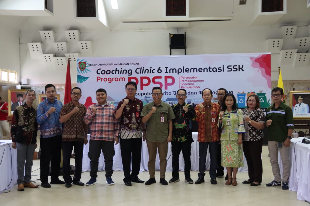 Asisten Ekbang Setda Prov. Kalteng Buka Secara Resmi Coaching Clinic 6 Implementasi Strategi SSK Program PPSP Kabupaten Barito Timur dan Murung Raya