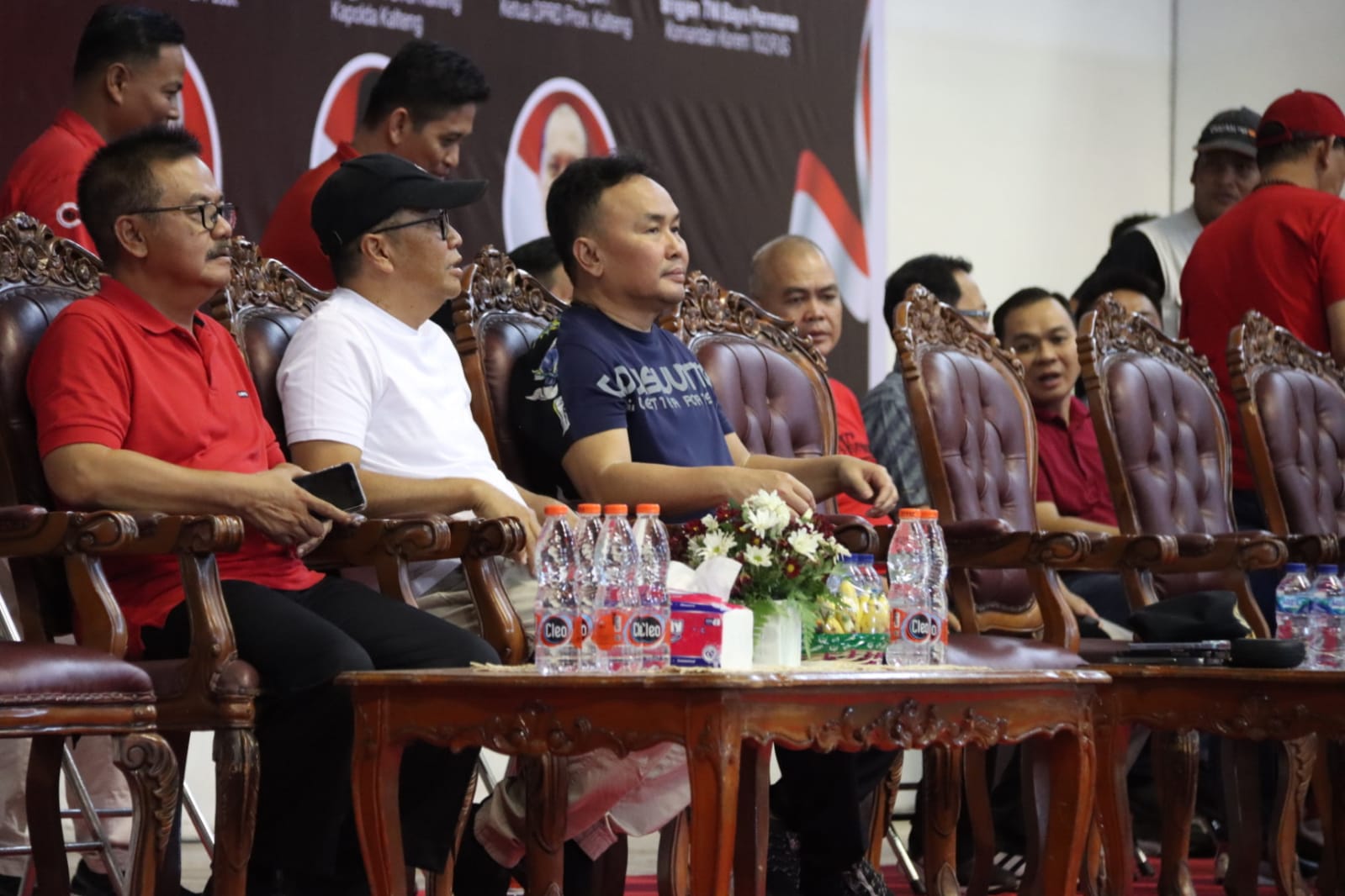Gubernur Kalteng Sugianto Sabran Tinjau UMKM yang Ikut Ramaikan Kejurnas Voli