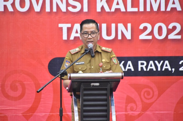 Kepala Bappedalitbang Prov. Kalteng Leonard S. Ampung Buka Forum Rancangan Teknokratik RPJMD