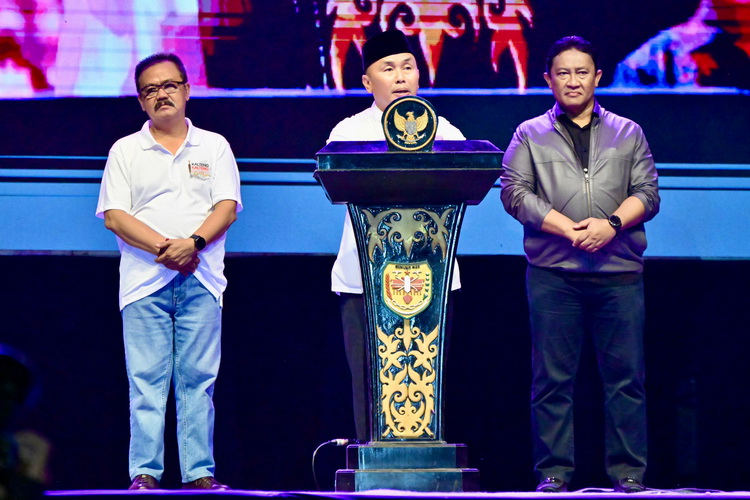 Kepala Bappedalitbang Leonard S. Ampung Sampaikan Terima Kasih Kepada Gubernur Kalteng yang Sudah Berikan Arahan Agar Dilaksanakan Kegiatan Kalteng Bermazmur