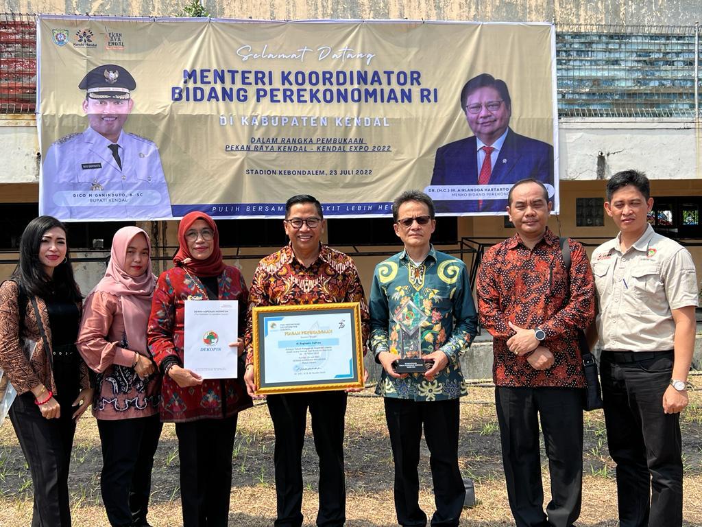 Gubernur Kalteng mendapat anugerah 