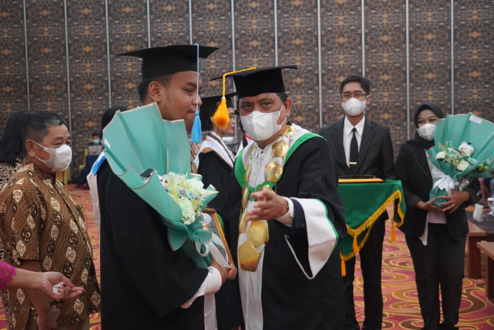 Rapat Senat Terbuka Wisuda Sarjana Angkatan XXV Tahun Akademik 2021/2022 Universitas Kristen Palangka Raya