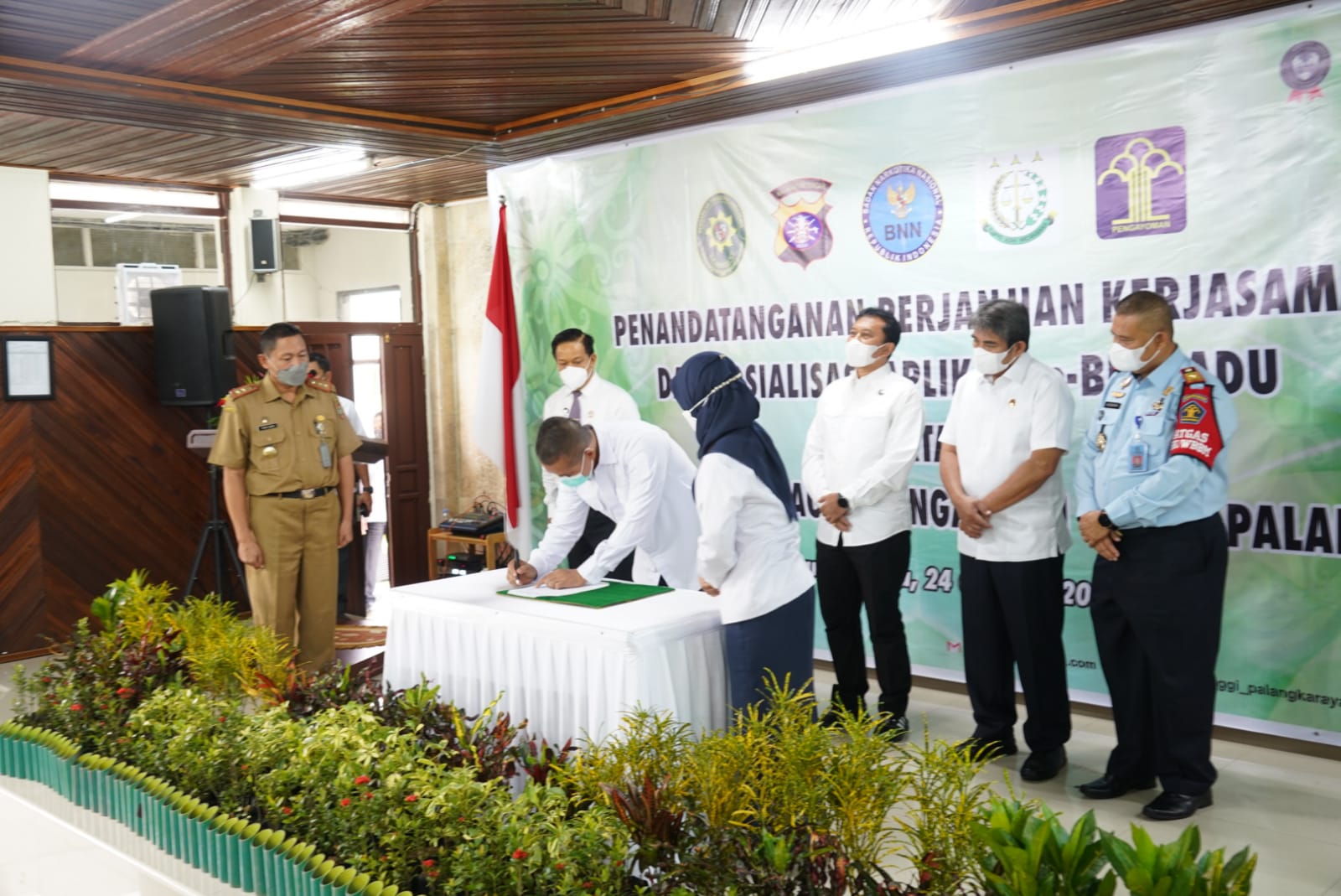 Sahli Yuas Elko Hadiri Acara Penandatanganan Perjanjian Kerja Sama Aplikasi E-BERPADU Dan Peluncuran Aplikasi SAGITA