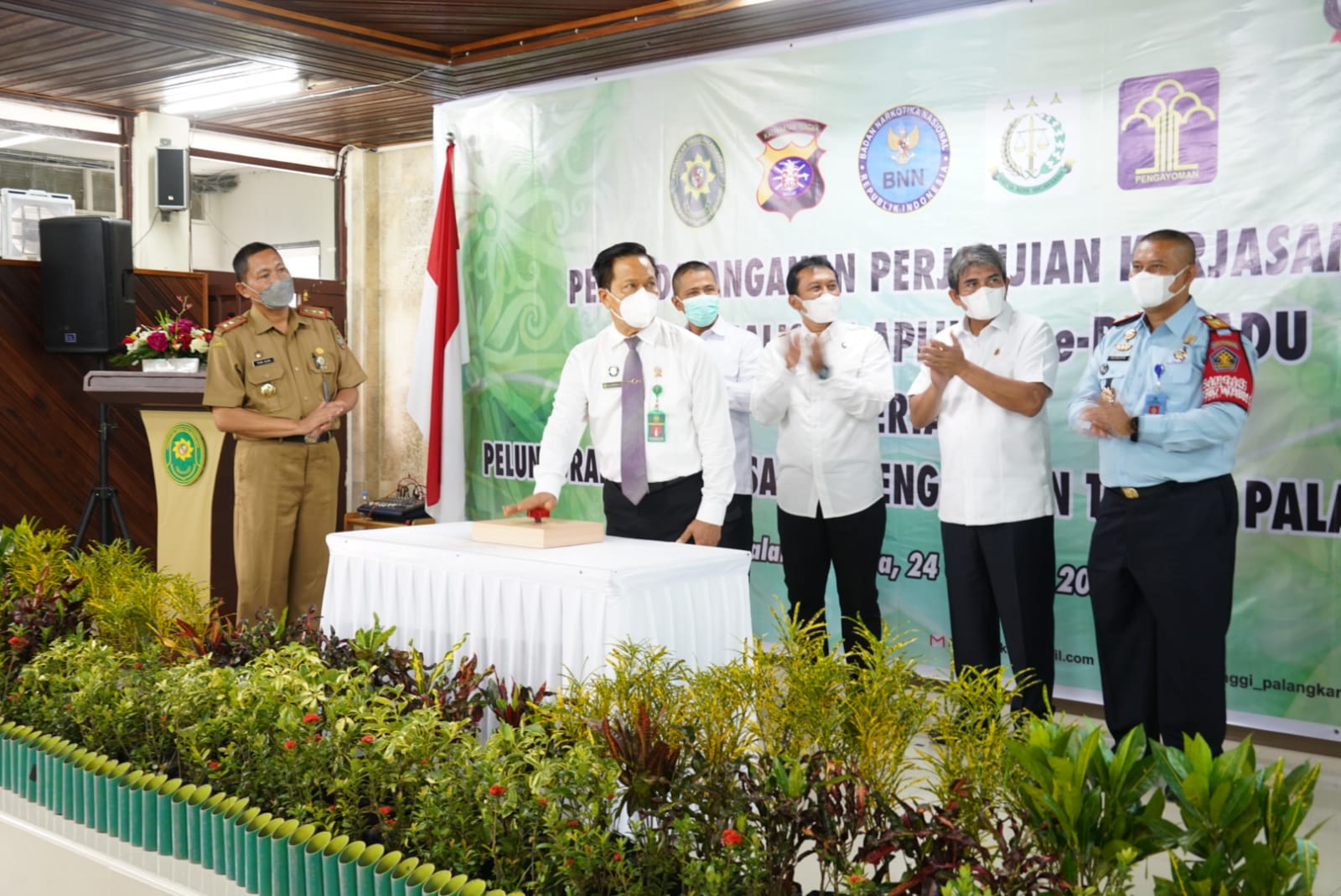 Sahli Yuas Elko Hadiri Acara Penandatanganan Perjanjian Kerja Sama Aplikasi E-BERPADU Dan Peluncuran Aplikasi SAGITA