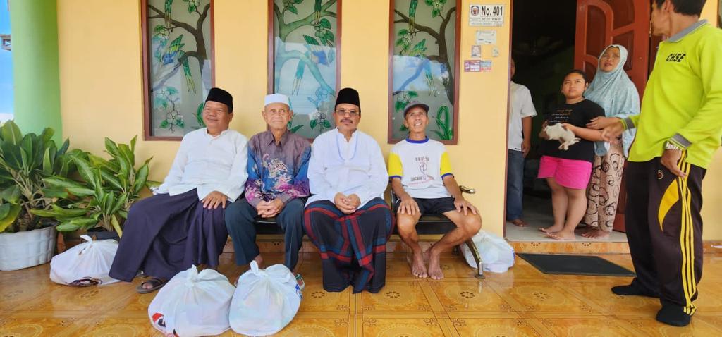 Sekda Prov. Kalteng Berbagi Berkah Untuk Warga