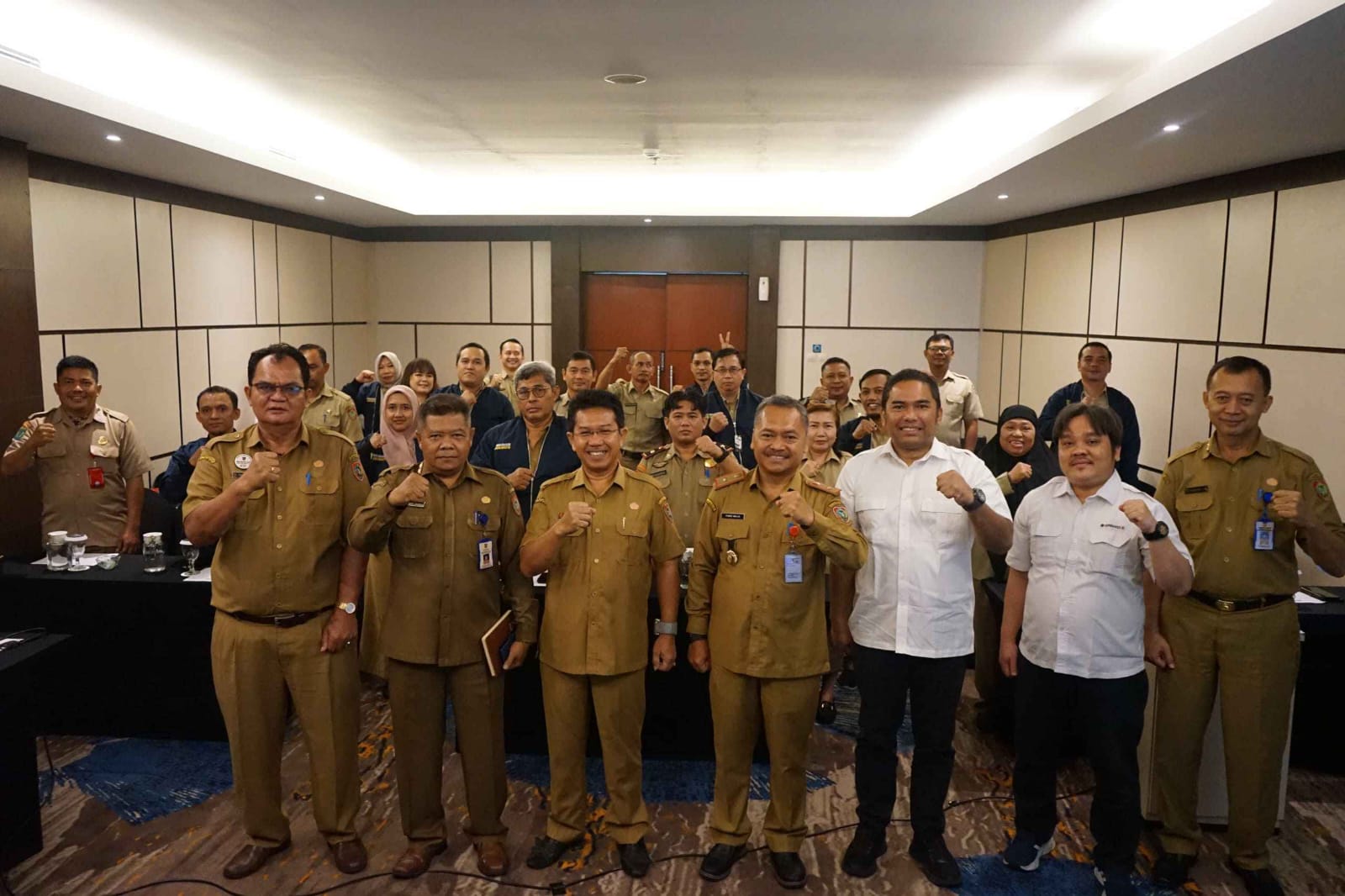 Kepala Disnakertrans Farid Wajdi Buka FGD Peningkatan Pengawasan Ketenagakerjaan dalam Perlindungan Pekerja Migran Indonesia