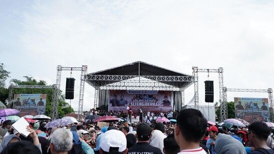 Kadisbudpar Kalteng Hadiri Jalan Sehat