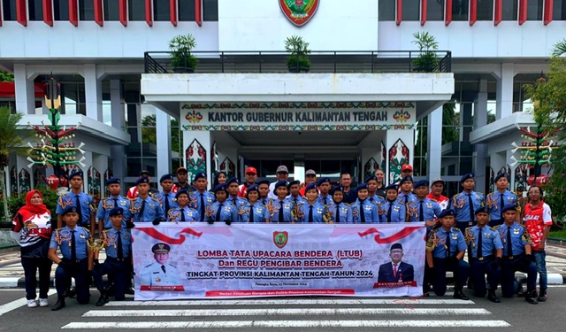 Plh Sahli Pemkumpol Ahmad Husain Buka Lomba Tata Upacara Bendera Sekaligus Regu Pengibar Bendera