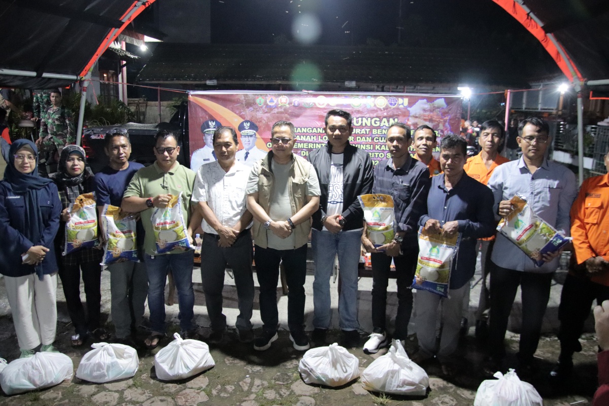 Kadis PMD Prov. Kalteng Salurkan Bantuan Paket Sembako Dalam Rangka Dukungan Penanganan Darurat Bencana
