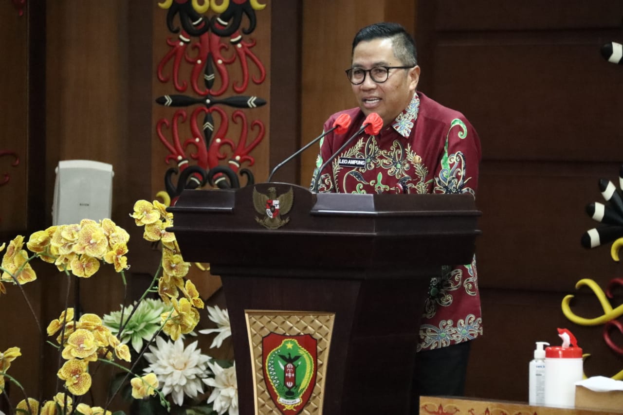 Asisten Ekbang Leonard S. Ampung Buka Sosialisasi Surat Edaran Kepala Lembaga Kebijakan Pengadaan Barang/Jasa Nomor 3 Tahun 2023 Tentang Afirmasi Belanja Produk Mikro, Usaha Kecil, Koperasi Melalui E-Purchasing