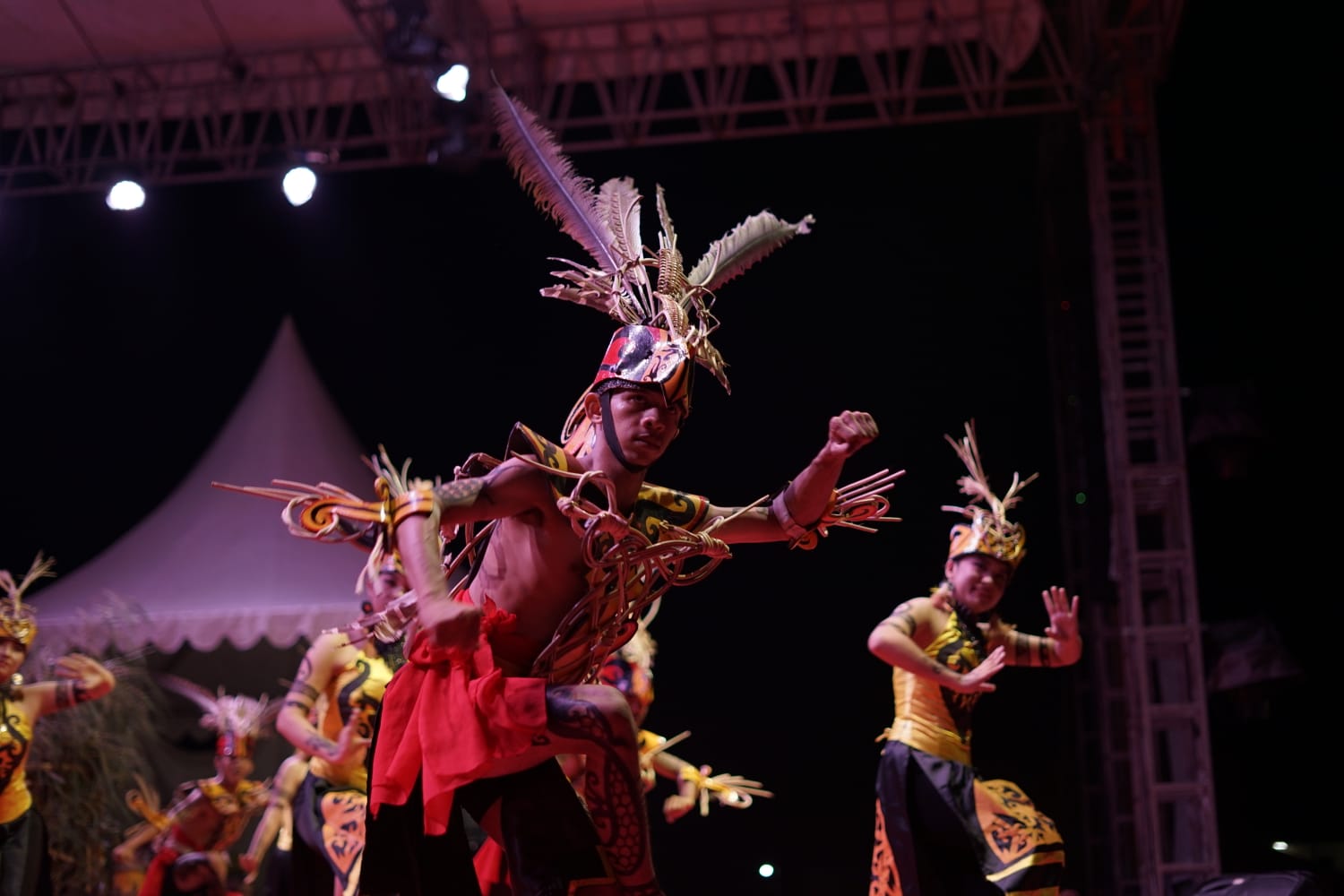 Lomba Tari yang Unik, Tari Pedalaman Pada Festival Budaya Isen Mulang Tahun 2023