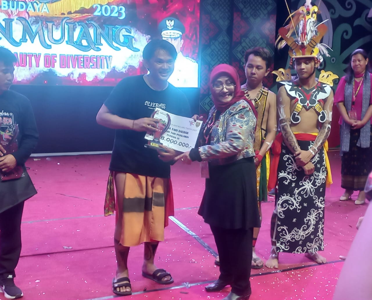 Lomba Tari yang Unik, Tari Pedalaman Pada Festival Budaya Isen Mulang Tahun 2023