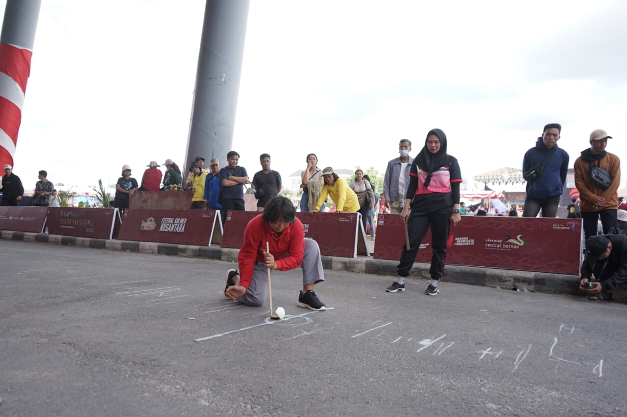 Bertajuk Kesenian dan Kebudayaan, Lomba Balogo Pada Festival Budaya Isen Mulang 2023