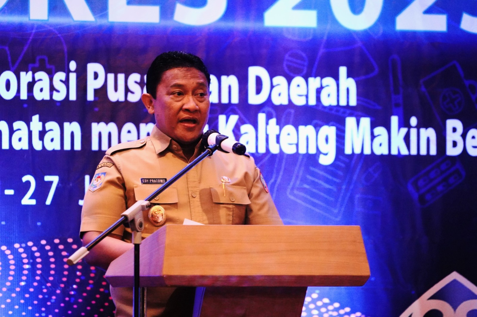 Wagub Kalteng Edy Pratowo Buka Secara Resmi Rapat Kerja Bidang Kesehatan Prov. Kalteng Tahun 2023