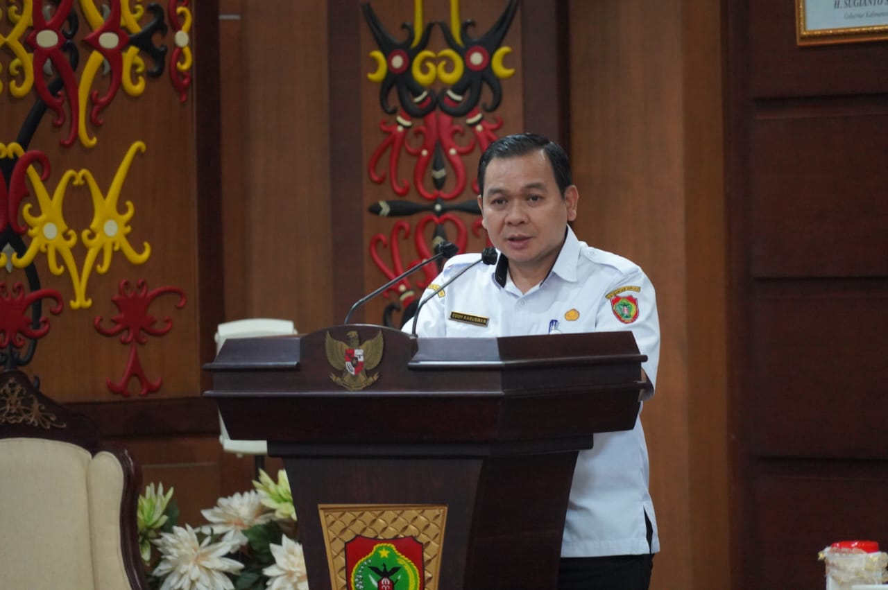 Kepala Dinas Sosial Eddy Karusman Bacakan Sambutan Tertulis Gubernur Kalteng Pada Advokasi ULD Bidang Ketenagakerjaan dan Pendidikan se-Kalteng