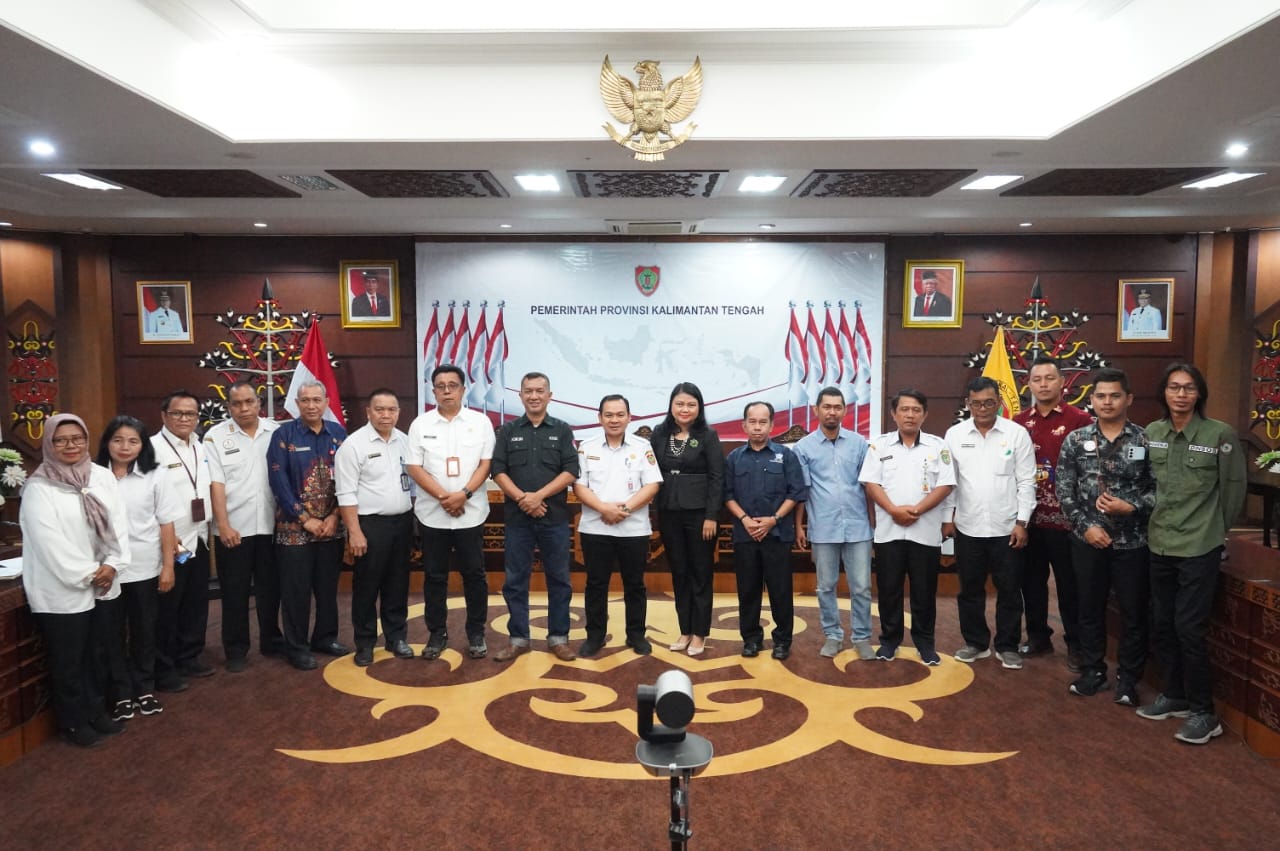 Kepala Dinas Sosial Eddy Karusman Bacakan Sambutan Tertulis Gubernur Kalteng Pada Advokasi ULD Bidang Ketenagakerjaan dan Pendidikan se-Kalteng