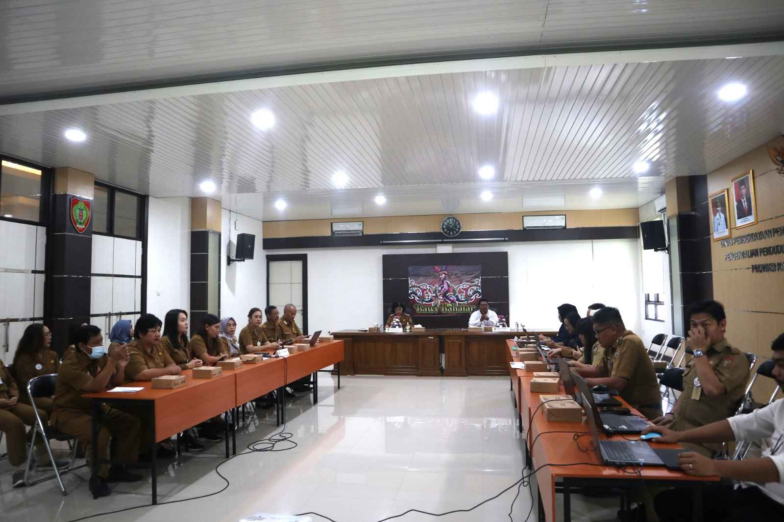 DP3APPKB Prov. Kalteng Terima Kunjungan Tim Penilai dari Komisi Informasi Prov. Kalteng