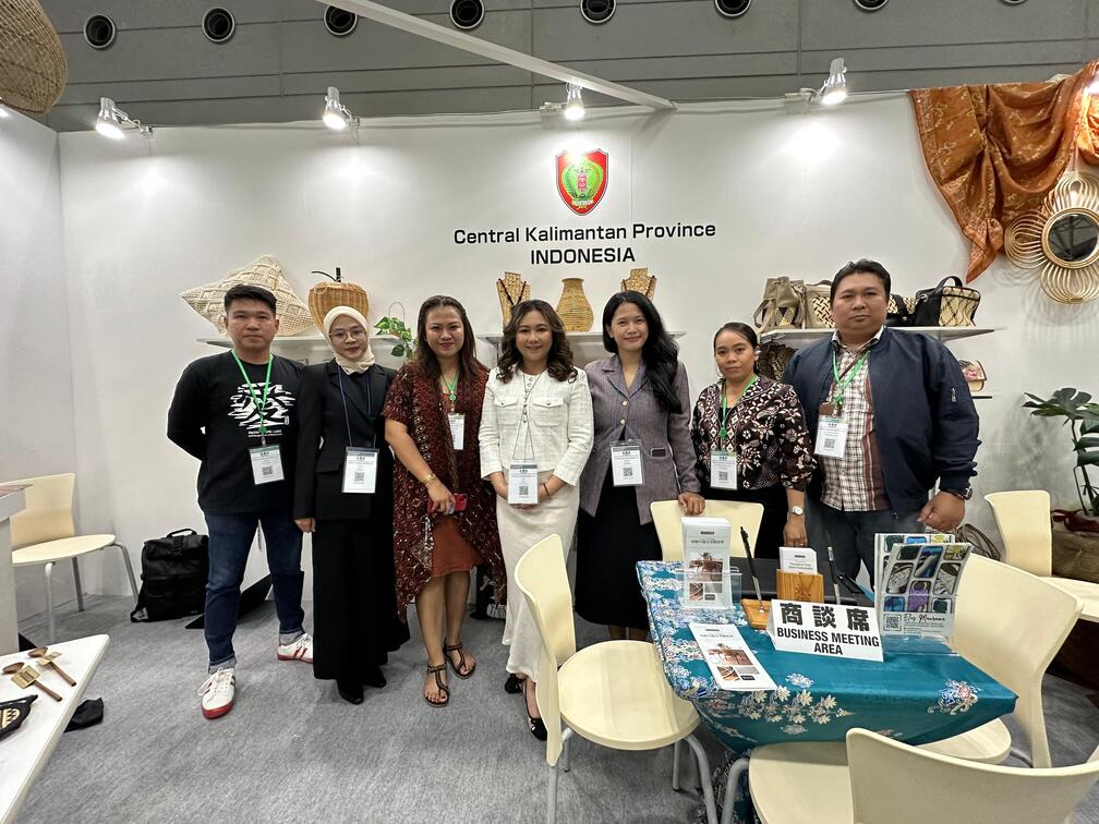 Pemprov Kalteng Melalui Dinas Perdagangan dan Perindustrian Partisipasi dalam Pameran The 5th Lifestyle Week Osaka 2024