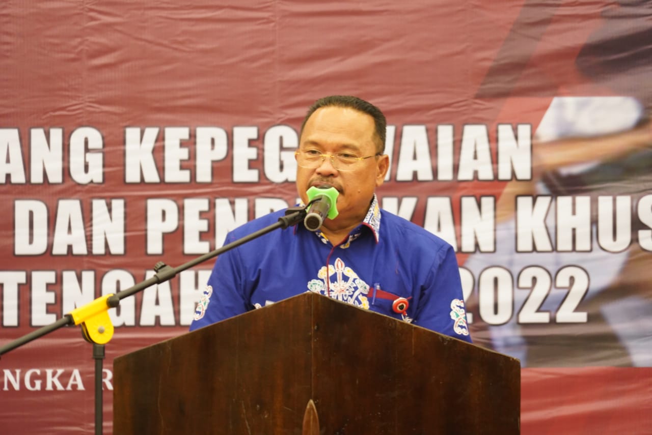 Sekda Prov. Kalteng Buka Rakor Bidang Kepegawaian Satuan Kependidikan Menengah Dan Pendidikan Khusus Tahun 2022