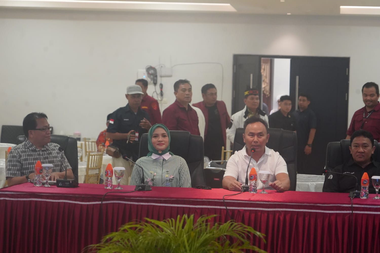 Gubernur Sugianto Sabran Sampaikan Arahan Kepada Seluruh Jajaran