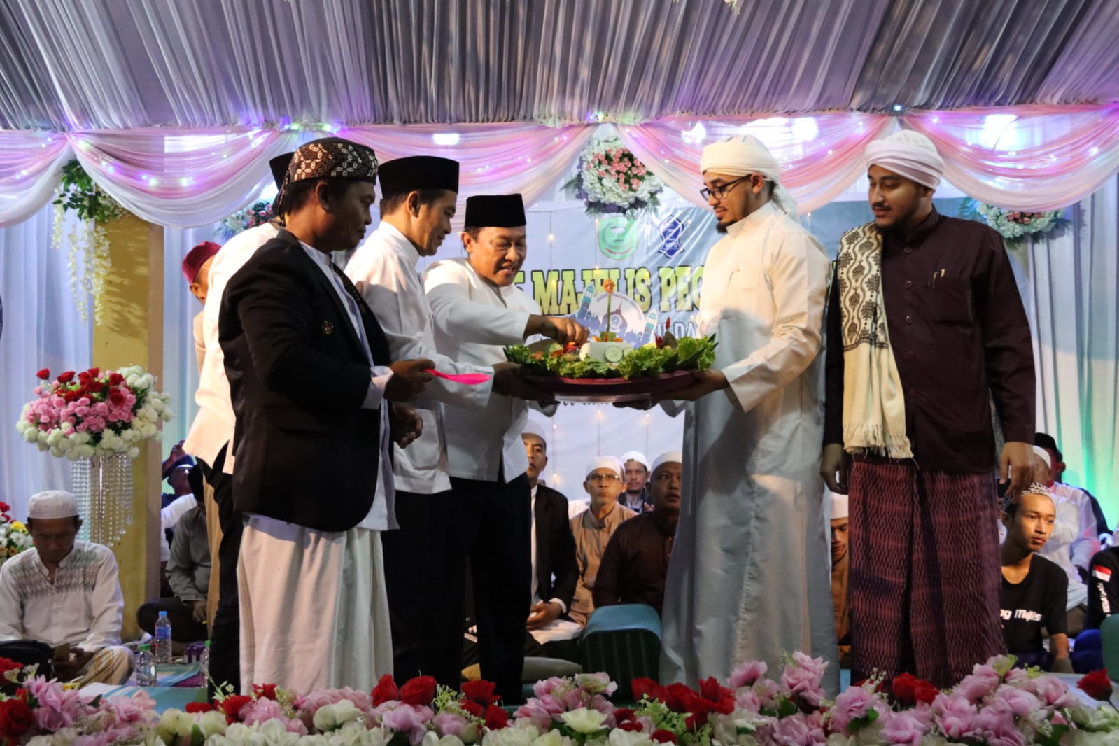 Wagub Kalteng Hadiri Acara Milad ke-5 Majelis Pencinta Sholawat se-Kecamatan Maliku dan Pandih Batu