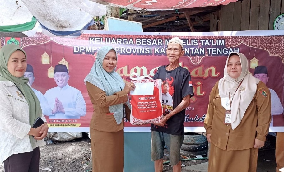 Majelis Taklim DPMPTSP Prov. Kalteng Laksanakan Program Ramadan Berbagi